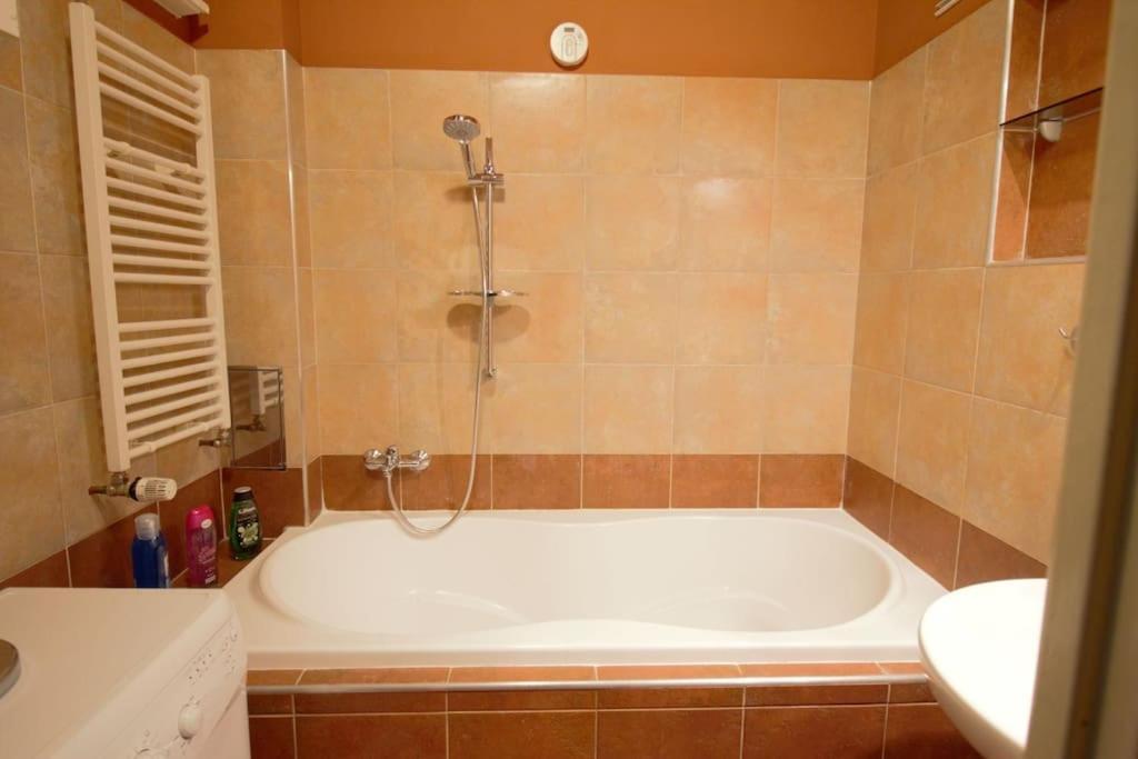 Comfort 2bedrooms Quite Place!-vinohrady Apartmán Praha